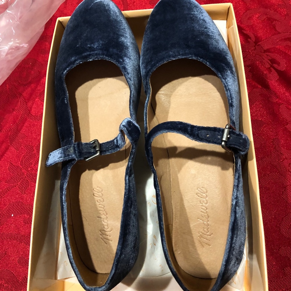 Green Velvet  Mary Jane dress up shoes